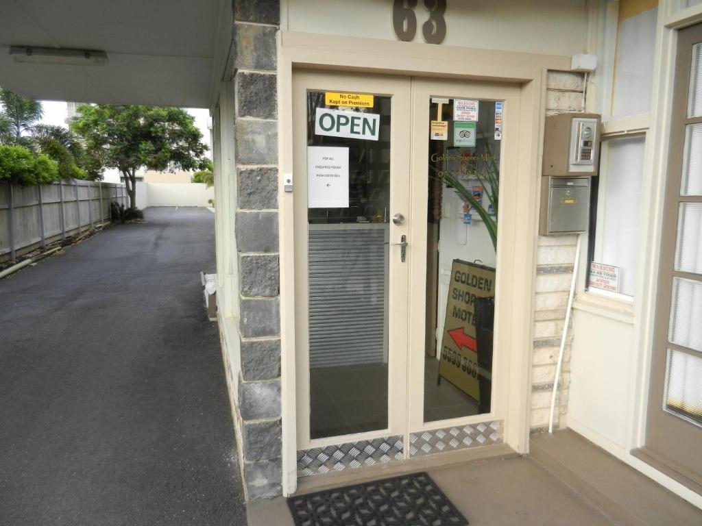 Golden Shores Motel Bilinga Eksteriør billede